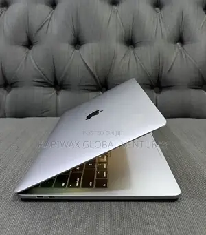 Laptop Apple MacBook 2018 16GB Intel Core i7 SSD 512GB