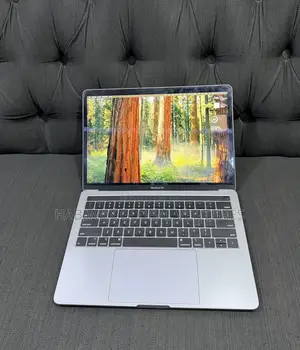 Laptop Apple MacBook 2018 16GB Intel Core i7 SSD 512GB