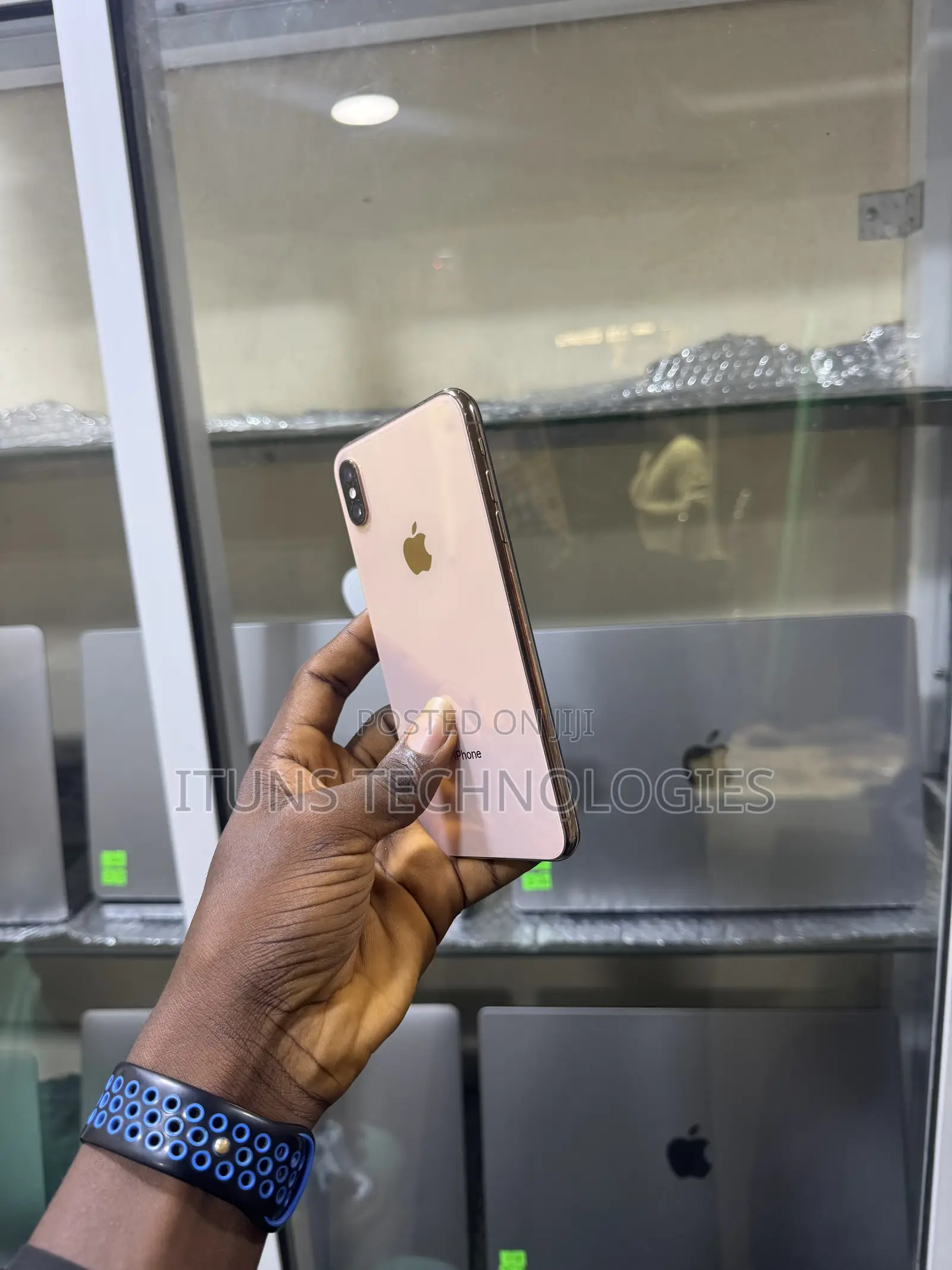 Apple iPhone XS Max 64 GB Gold