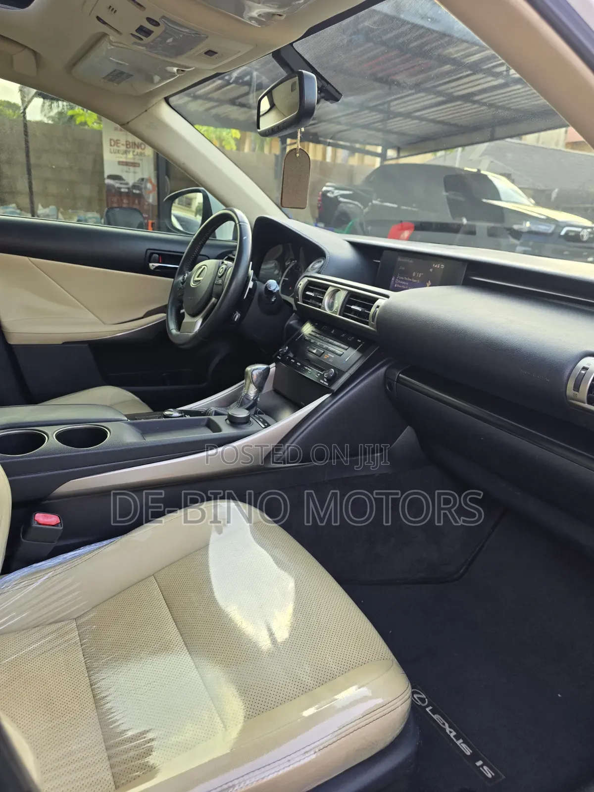Lexus IS 2014 White