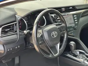 Toyota Camry XSE (2.5L 4cyl 8A) 2019 Blue