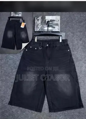 Short Jeans for Unisex Wear