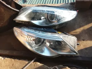 Se of Full Light Volkswagen Passat Cc 2010 Charger Type