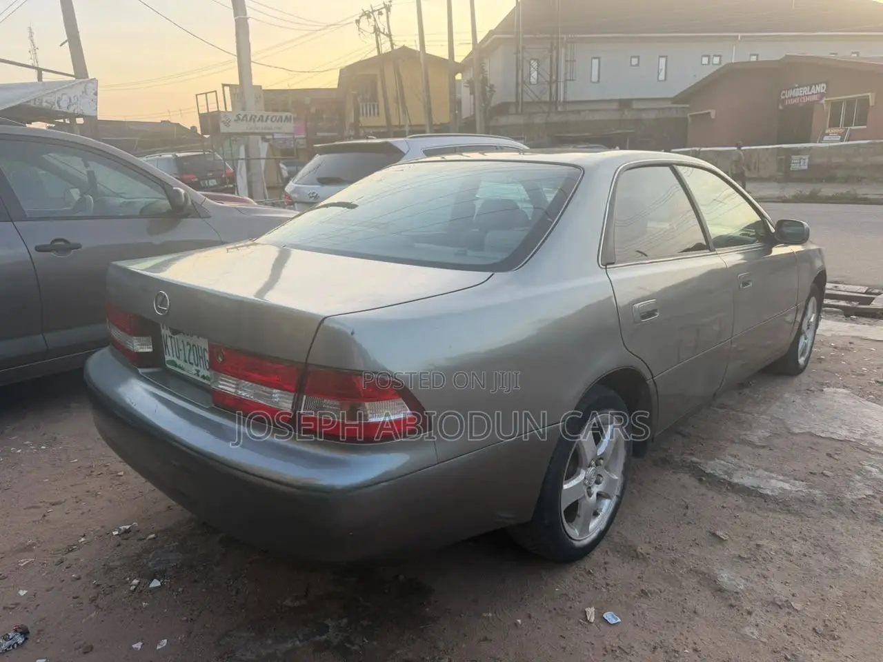 Lexus ES 300 2000 Gray