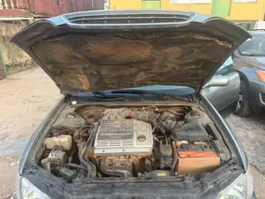 Lexus ES 300 2000 Gray