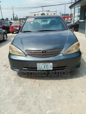 Toyota Camry LE 4dr Sedan (2.4L 4cyl 5M) 2004 Green