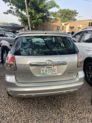 Toyota Matrix 2004 Silver