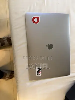 Laptop Apple MacBook Pro 2019 32GB Intel Core i9 SSD 512GB