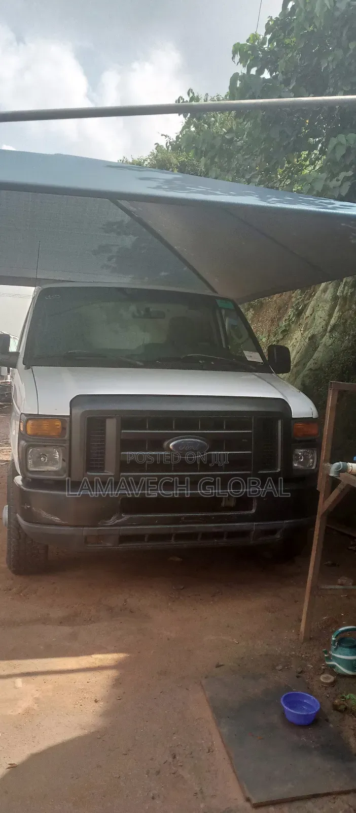 Ford E250 2010 White
