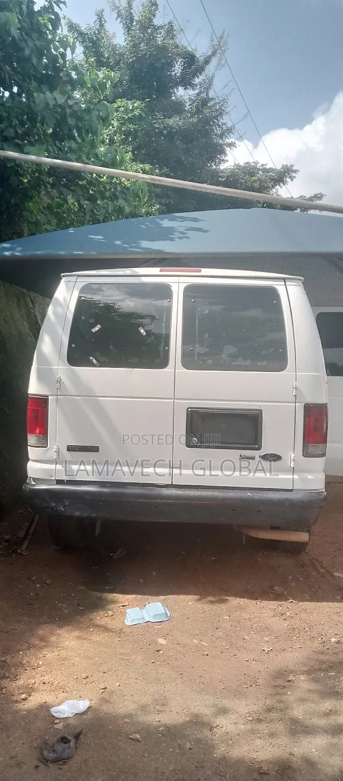 Ford E250 2010 White
