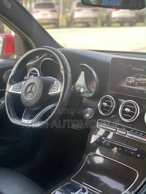 Mercedes-Benz GLC-Class 2019 Red