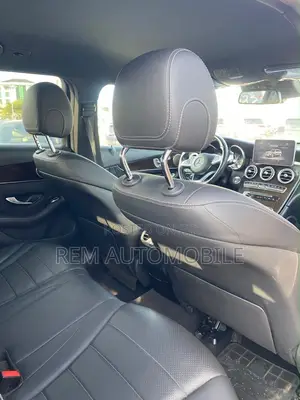 Mercedes-Benz GLC-Class 2019 Red