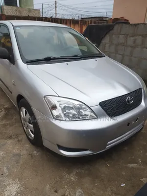 Toyota Corolla Liftback 2004 Silver
