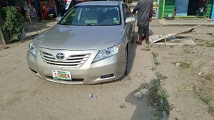 Toyota Camry 2008 Gold
