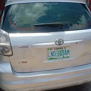 Toyota Matrix XRS Hatchback FWD (1.8L 4cyl 6M) 2004 Silver