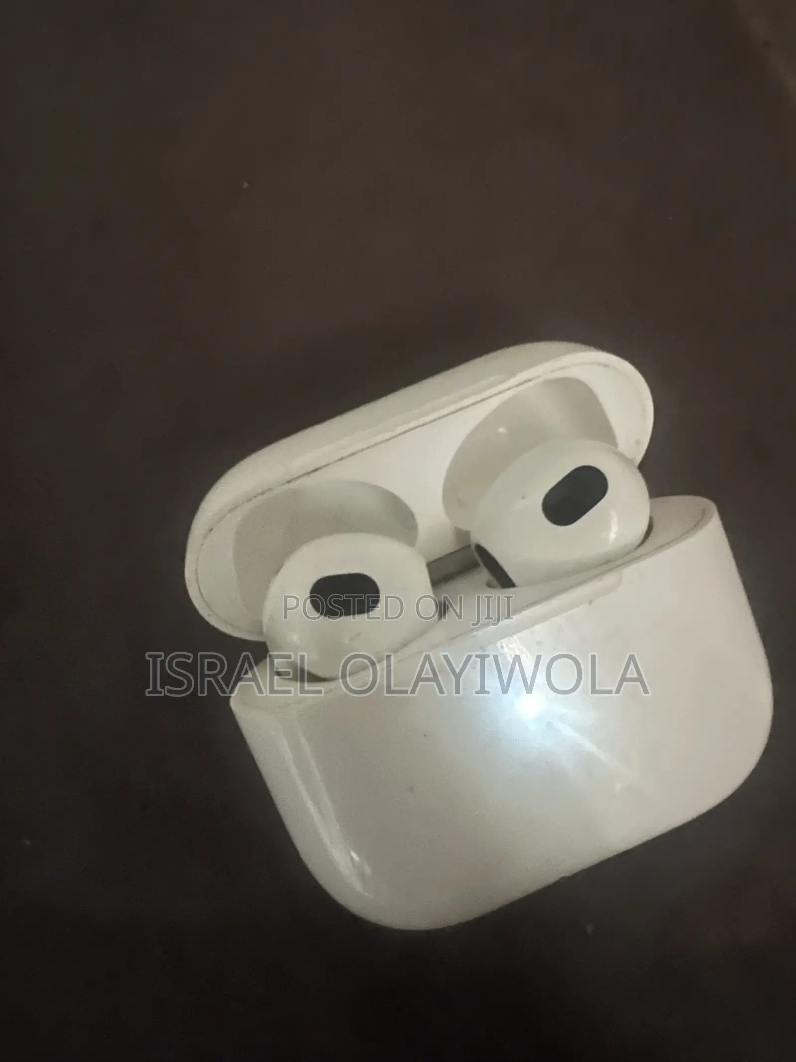 AirPods A2564