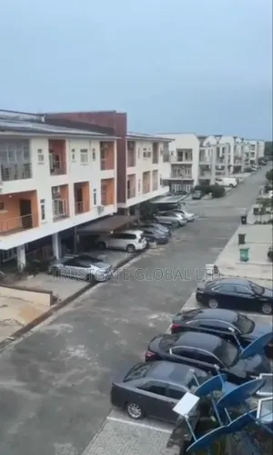 2bdrm Apartment in Idu for rent