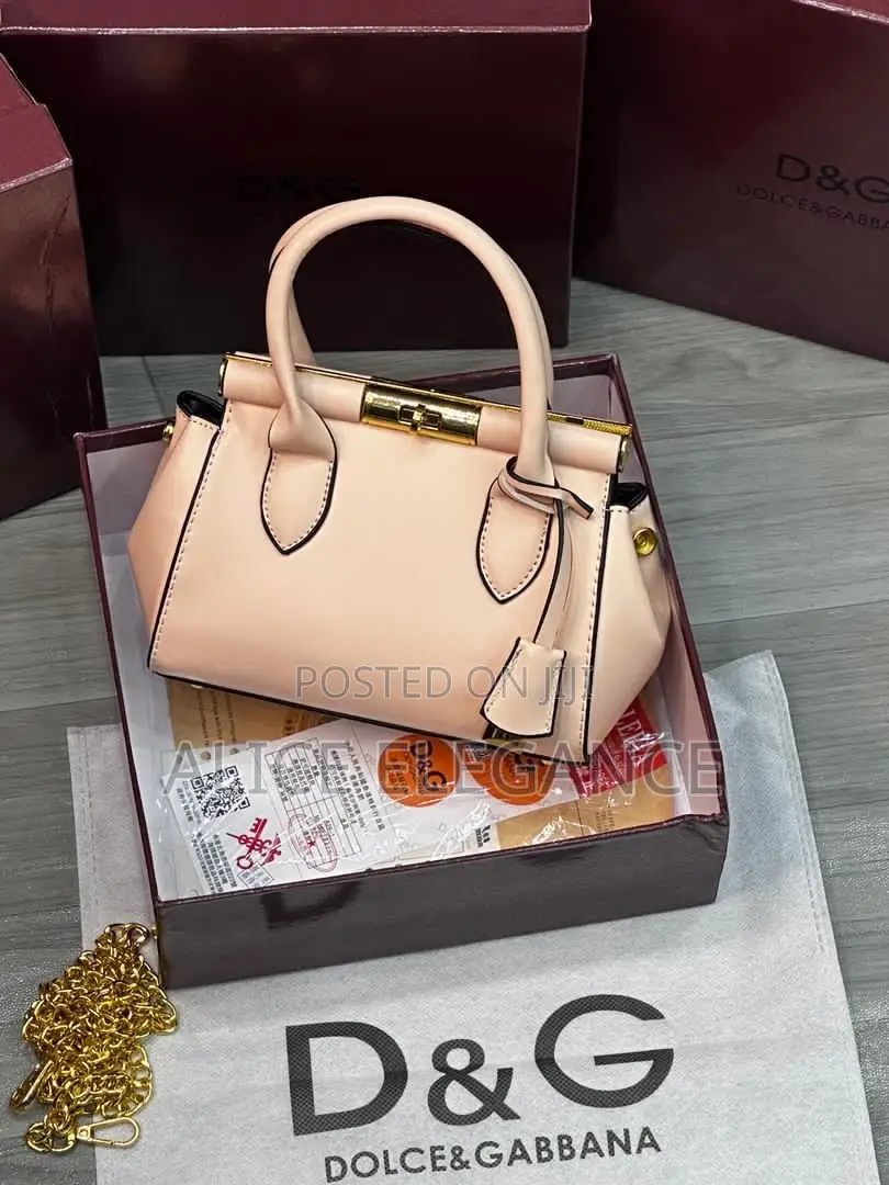 D&G Dolce & Gabbana.