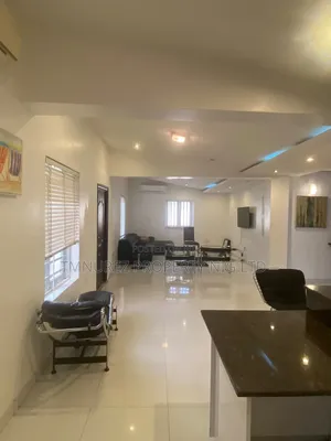 2bdrm Block of Flats in Awolowo Road for rent