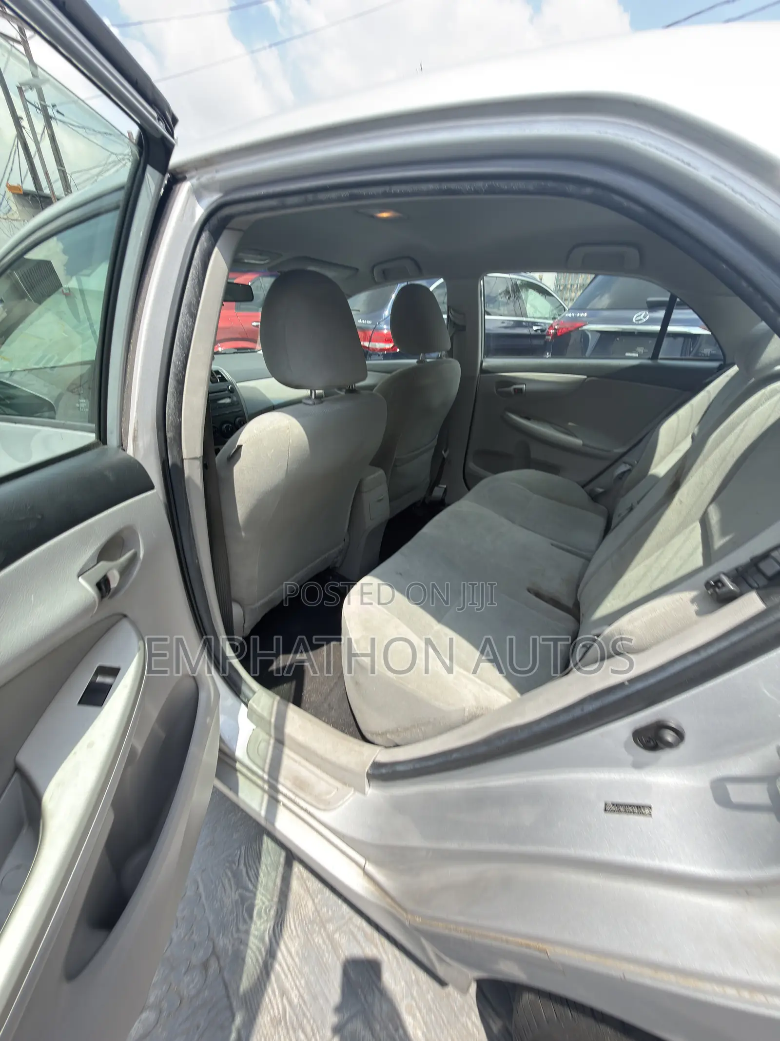 Toyota Corolla 2012 Silver