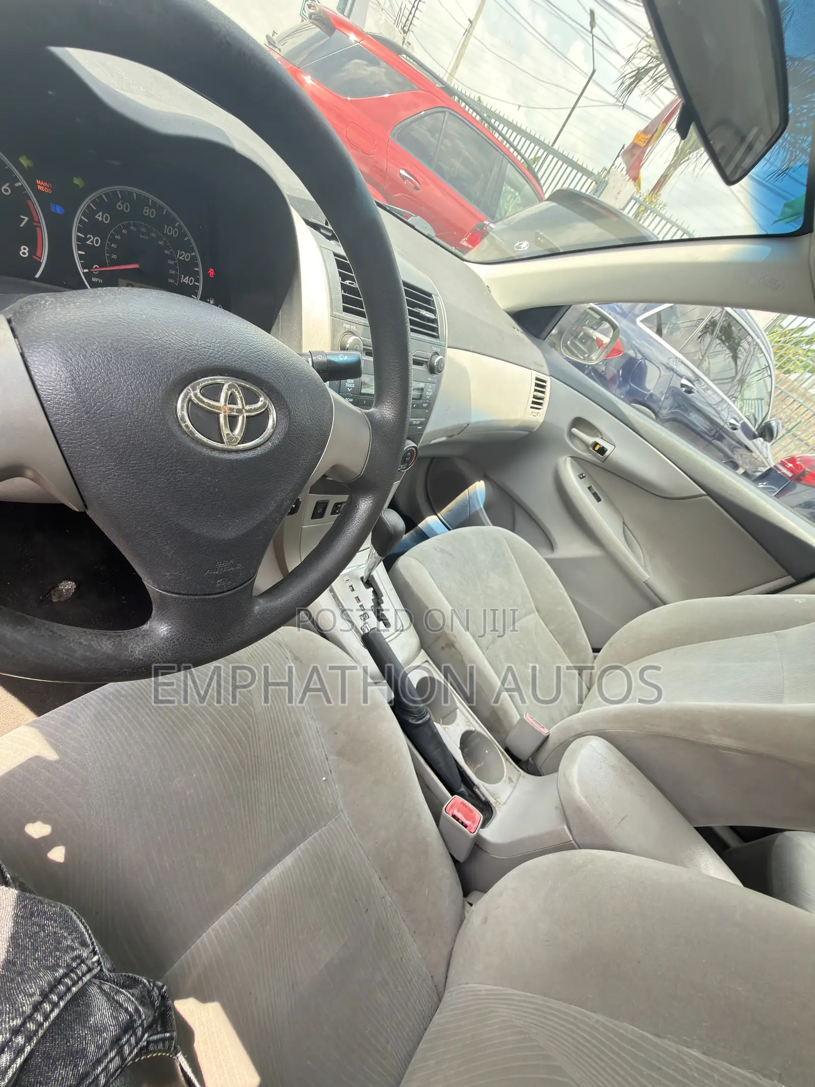 Toyota Corolla 2012 Silver
