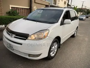 Toyota Sienna XLE Limited 2005 White