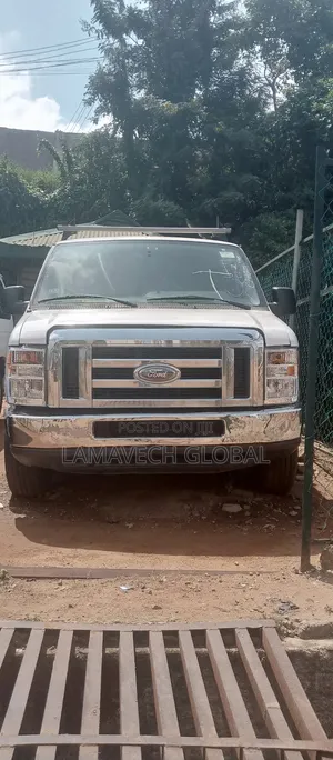 Ford E250 2014 White