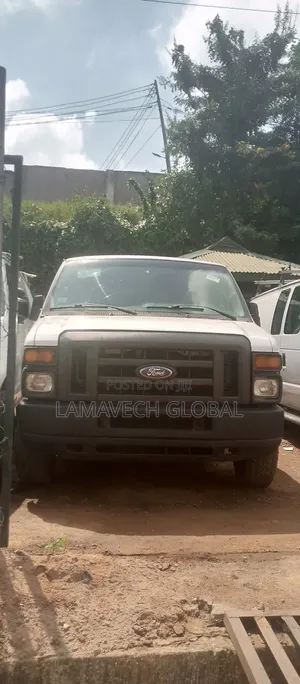 Ford E350 2012 White