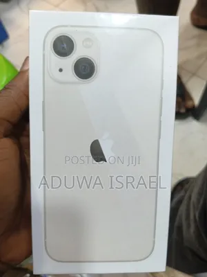 New Apple iPhone 13 128 GB Silver