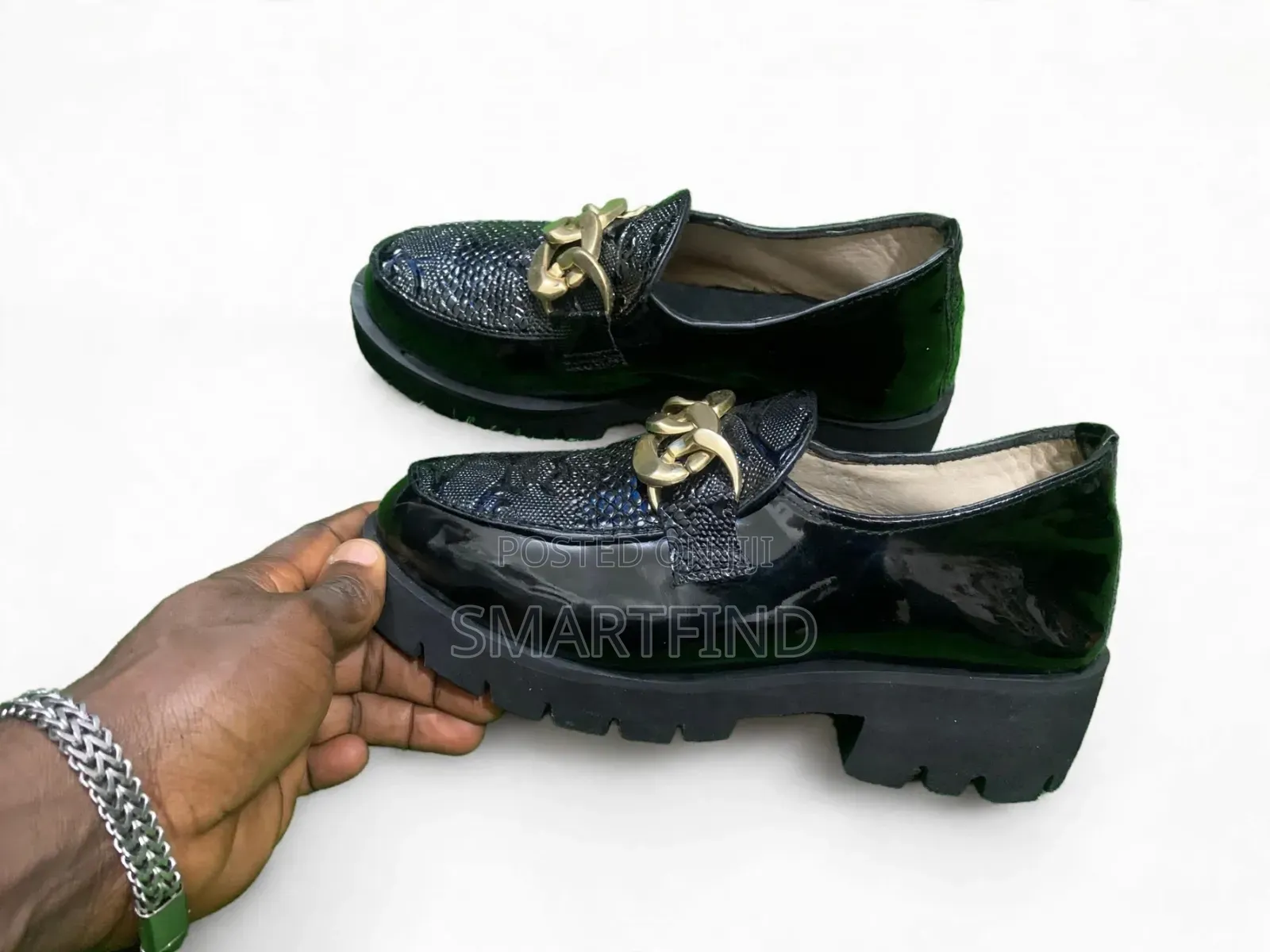 Quality Black Cover Shoe for Men