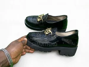 Quality Black Cover Shoe for Men