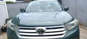 Toyota Highlander 2011 Pearl
