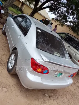 Toyota Corolla LE 2004 Silver