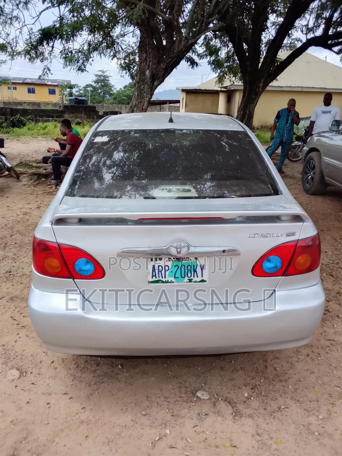Toyota Corolla LE 2004 Silver