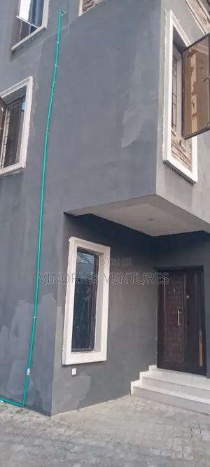 1bdrm Apartment in Moba Off Mobil Road for rent