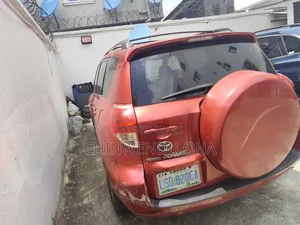 Toyota RAV4 2008 Red