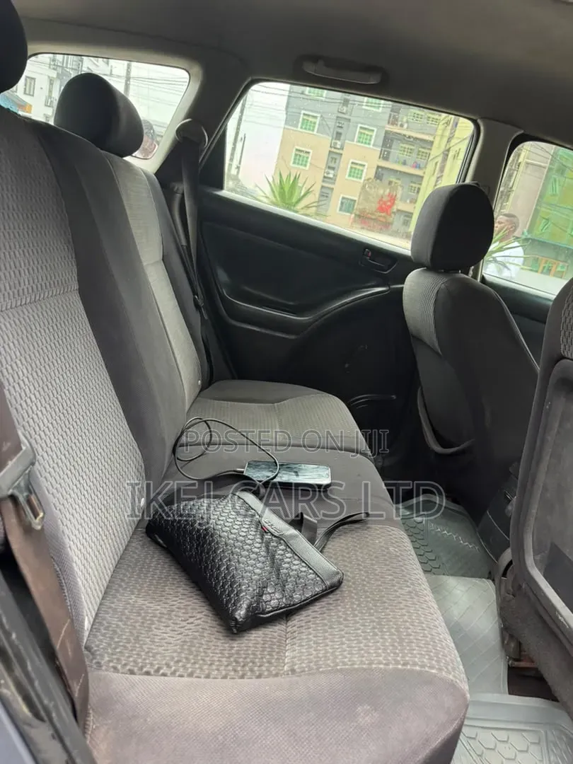 Toyota Matrix 2006 Blue