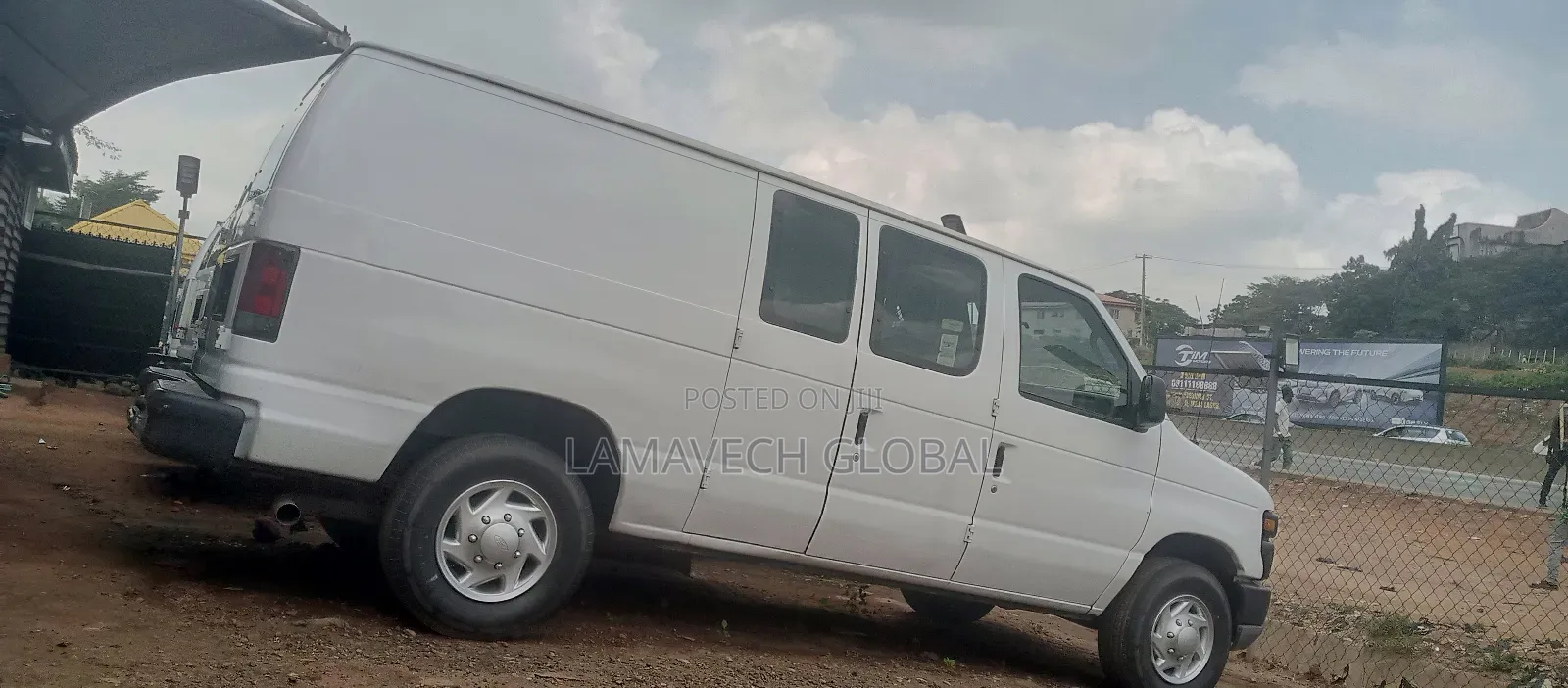 Ford E350 2010 White