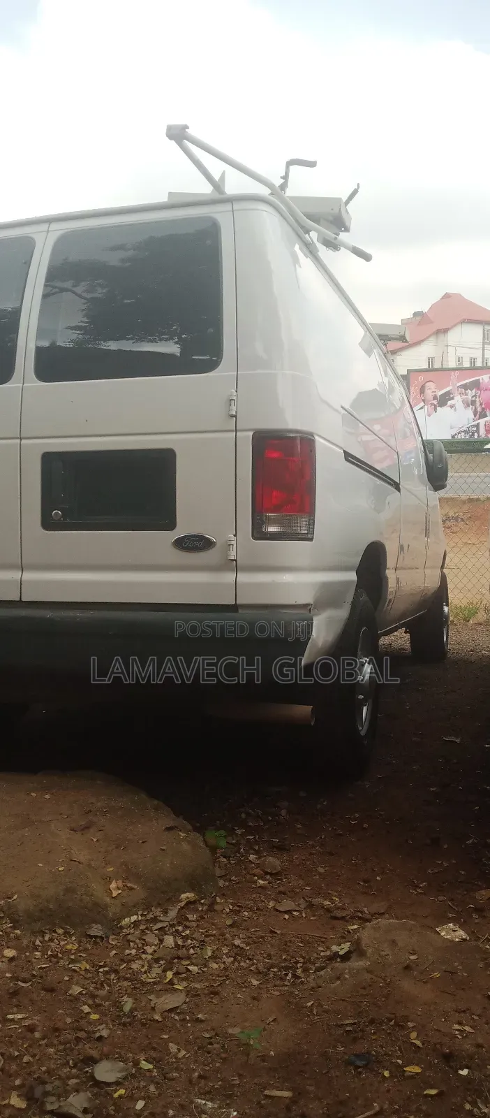 Ford E350 2010 White