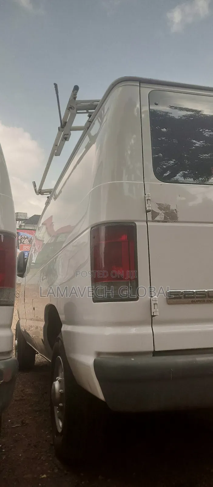 Ford E350 2010 White