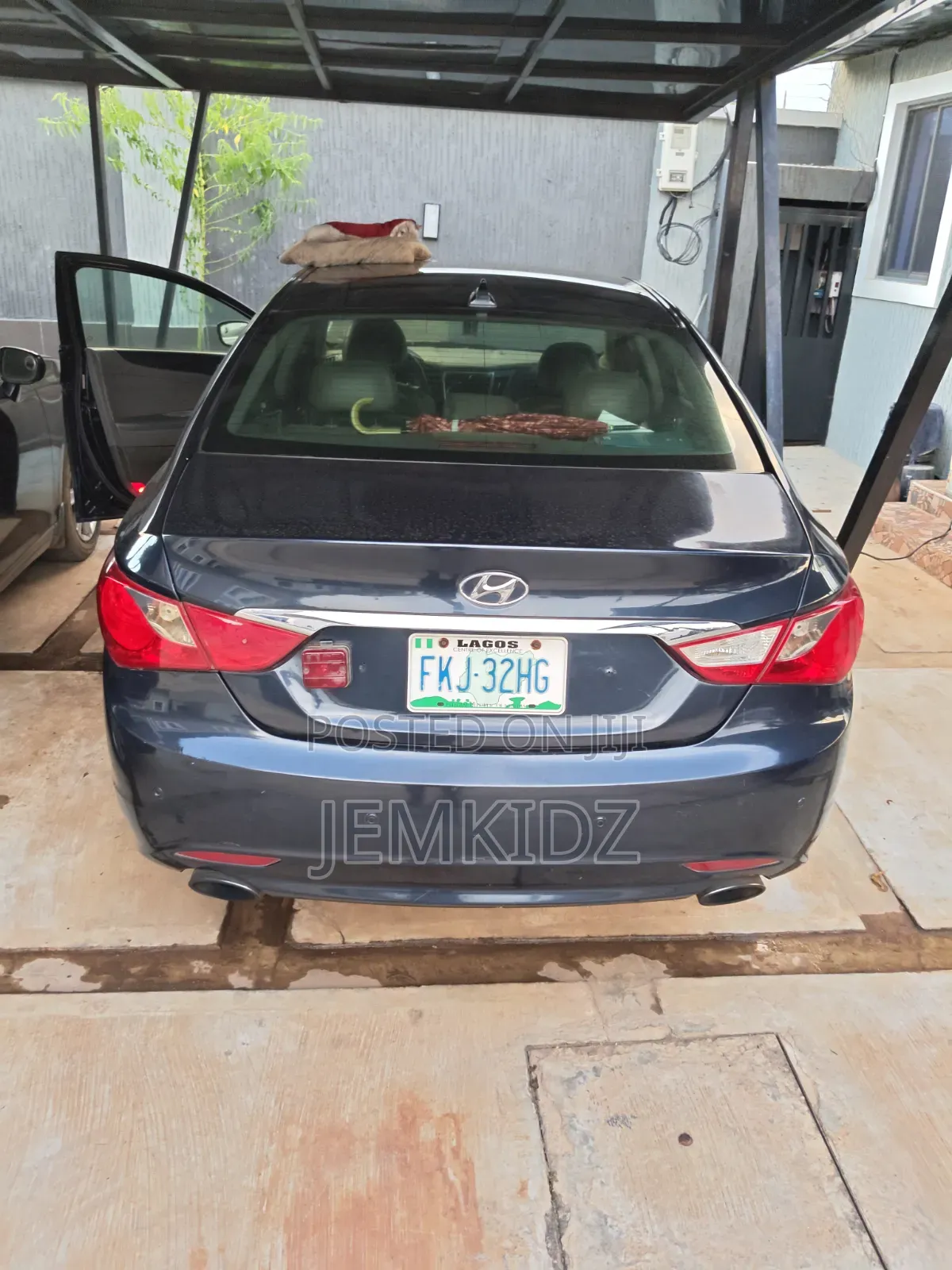 Hyundai Sonata 2011 Blue