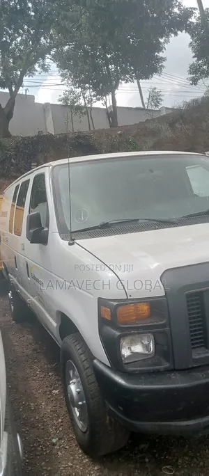 Ford E250 2012 White