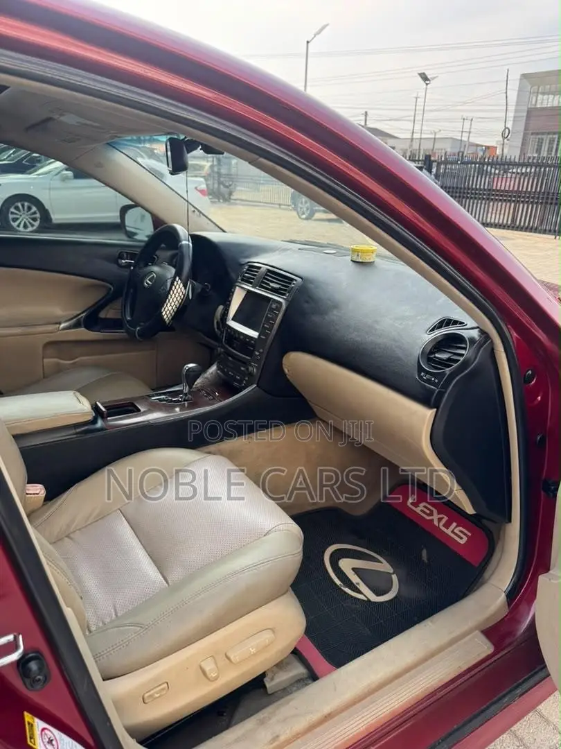 Lexus IS 2009 Red