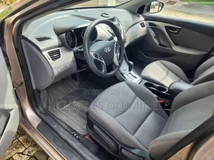 Hyundai Elantra 2012 Beige