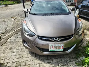 Hyundai Elantra 2012 Beige