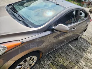 Hyundai Elantra 2012 Beige