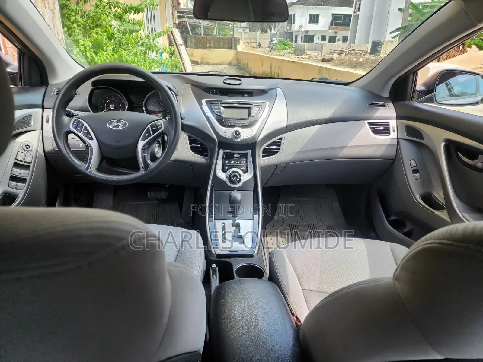 Hyundai Elantra 2012 Beige
