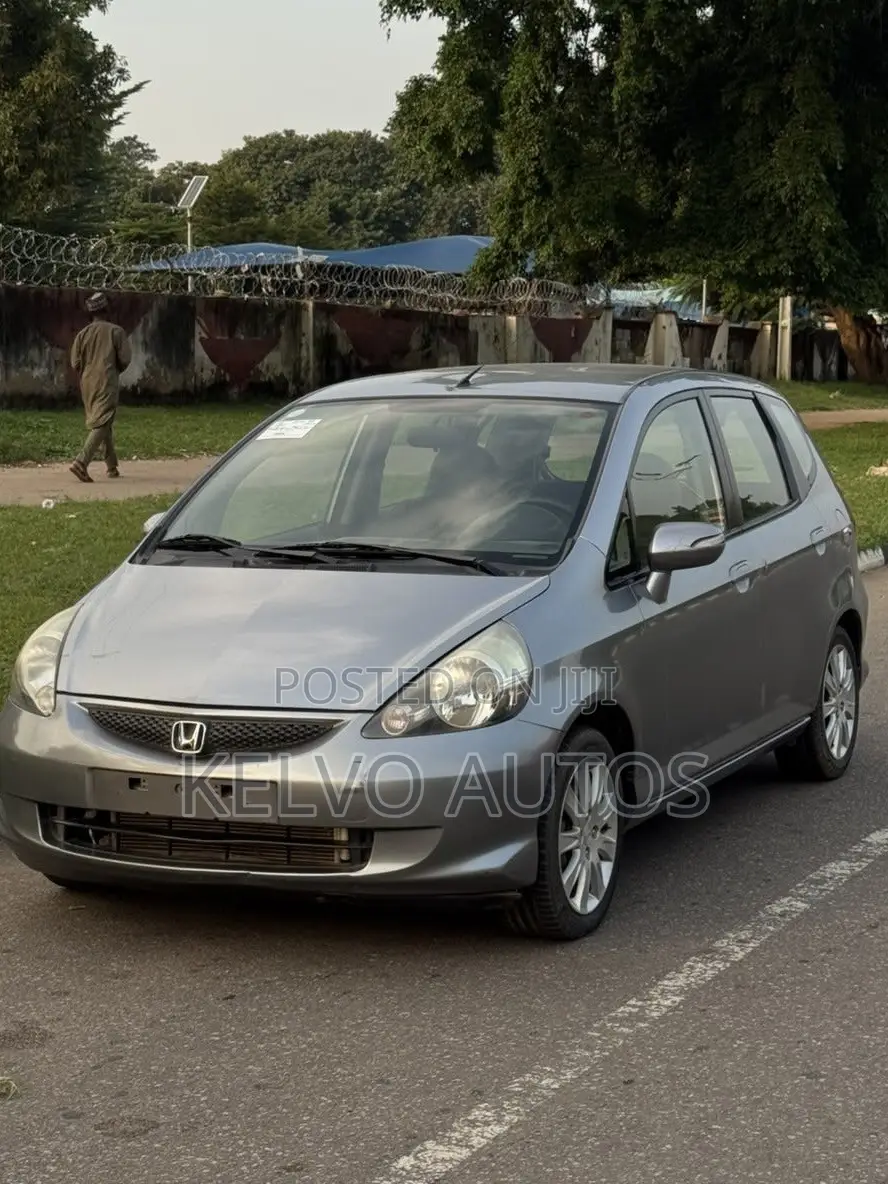 Honda Jazz 2006 Maroon