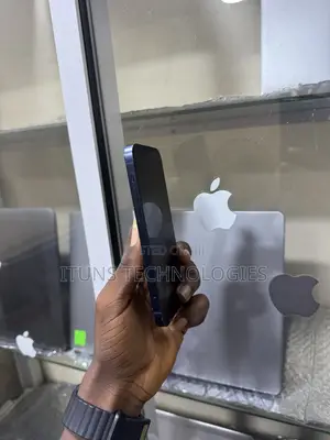 Apple iPhone 12 64 GB Black