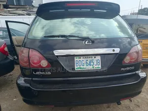 Lexus RX 2000 Black